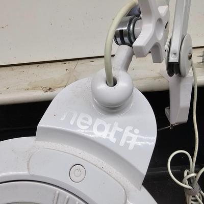 Neatfi Extendable Arm LED Light/Magnifier (DG-JS)