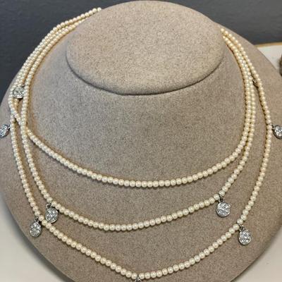 Shell and fresh water pearl