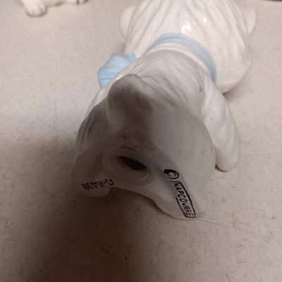 VINTAGE SALT & PEPPER SHAKERS