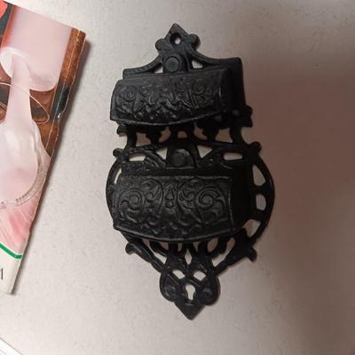 1935 CHALKWARE AND LEFTON SHAKERS, COOKBOOKS & CAST IRON MATCH HOLDER