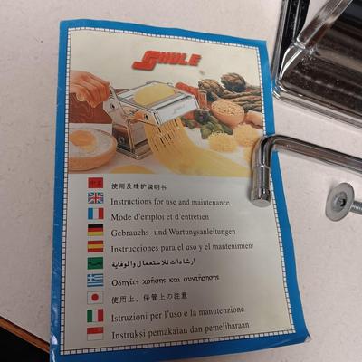 SHULE NOODLE MAKER AND WHIRLEY-POP POPCORN MAKER