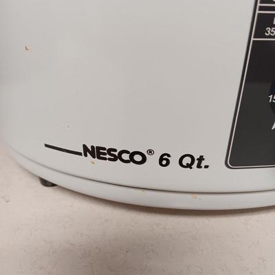 FARBERWARE CUTLERY SET, ELECTRIC ROASTER & METAL ?