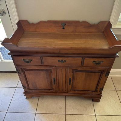 Tell City “Young Republic” Maple Server