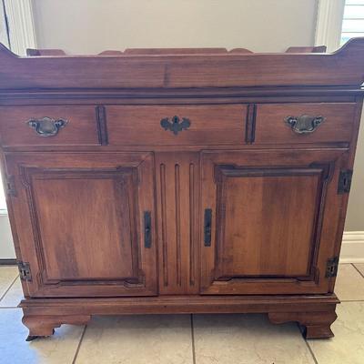 Tell City “Young Republic” Maple Server