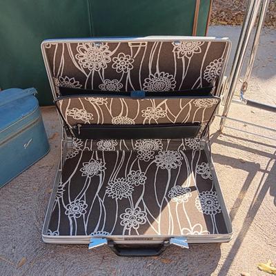 LADIES BRIEFCASE, LUGGAGE CART, OSCAR DE LORETO SUITCASE & SKYWAY COSMETIC CASE