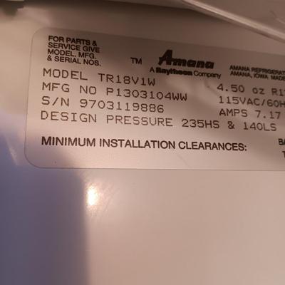 AMANA REFRIGERATOR WITH ICE MAKER