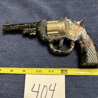 Vintage Marx Lone Rangers Metal Clicker pistol Toy