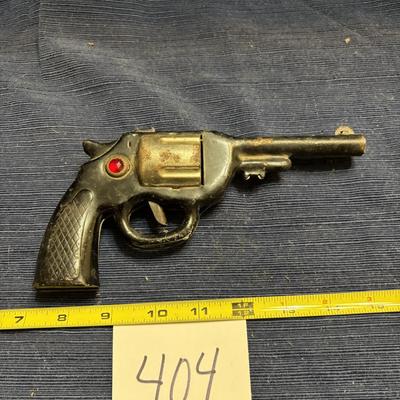 Vintage Marx Lone Rangers Metal Clicker pistol Toy