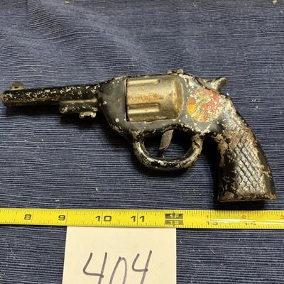 Vintage Marx Lone Rangers Metal Clicker pistol Toy