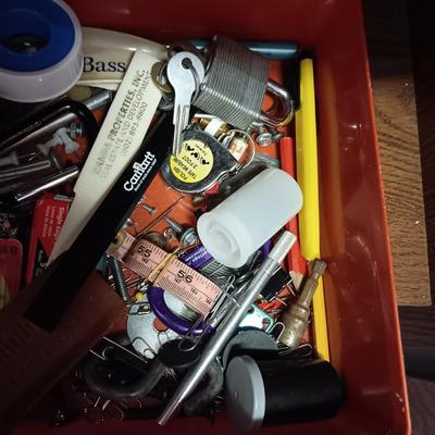 MISC HARDWARE, LIGHT BULB CHANGER AND ORGANIZERS