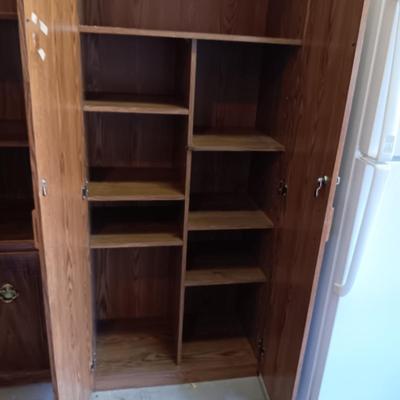 LOCKING STORAGE CABINET AND BOOKCASE WITH A CABINET