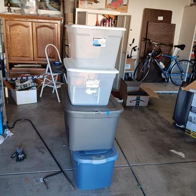 STORAGE TOTES AND PLASTIC BASKETS