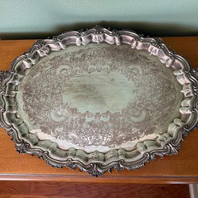 Wilcox International Silver Co. “Essex Manor” Silverplate Tea & Coffee Set with Tray