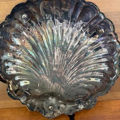 Vintage Large Ornate Sheffield Silver Plated Shell Dosh