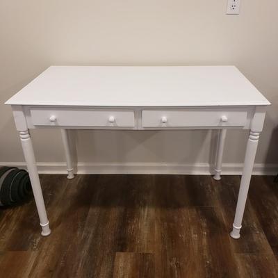 Southern Enterprises White Wooden Table (BLR-KD)