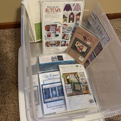 Tote with crafting patterns