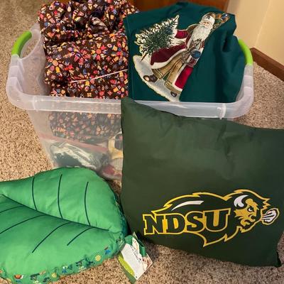 NDSU pillow and tote with small fabric scraps