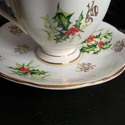 Queen Anne “Yuletide” Fine Bone China Teacup & Saucer – England, 1950s Holiday Holly & Bells Pattern