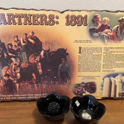 Vintage plates and wall decor