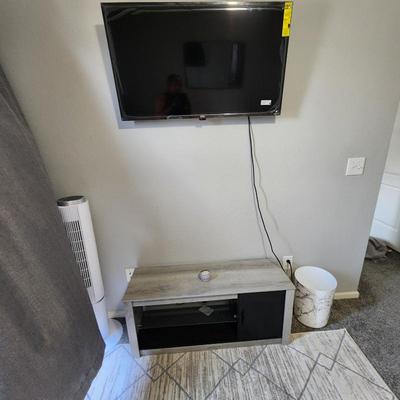 Smart TV $150
Console  $45
Console og pp $75.85
skyice cooler (2)  $162.26