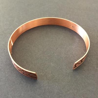 Beautiful vintage, solid copper flower design bracelet