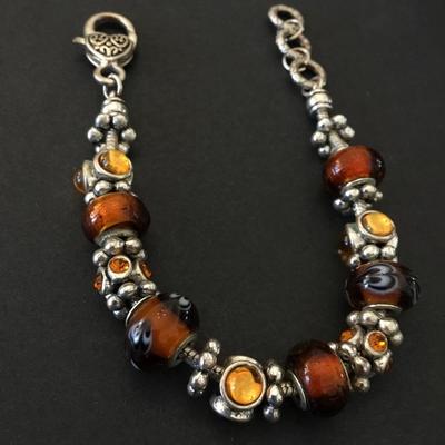 Beautiful amber glass bead, Silver-tone bracelet