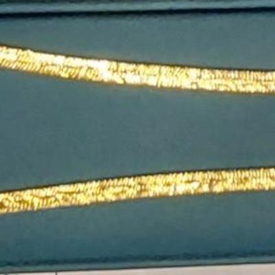 20kt gold necklace