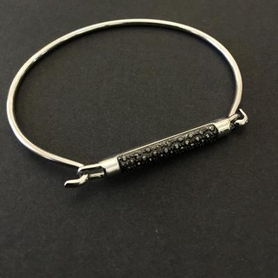 Beautiful stainless steel rhinestone dainty bracelet very nice