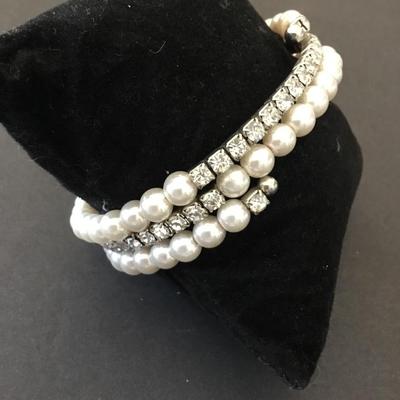 Super cute faux pearl rhinestone wrap bracelet