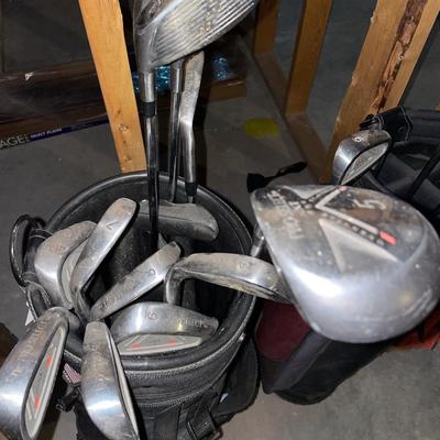 Men’s golf clubs and bag carriers