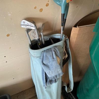 Vintage ladies golf clubs