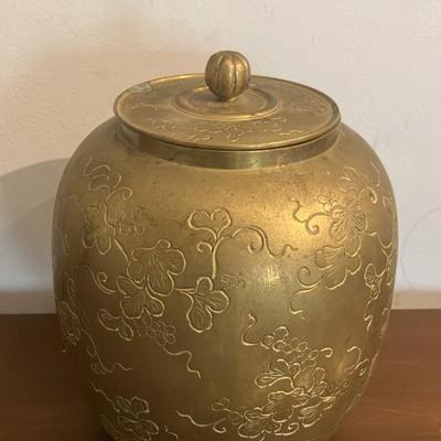 9” Old Chinese Bronze Gold Dynasty Etched Ginger Jar