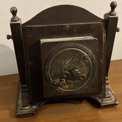 Vtg Seth Thomas 4 Jewel Wood Tilting Mantle Clock 8” w x 7.5”h