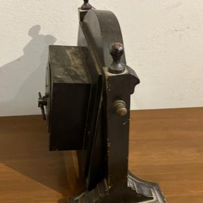 Vtg Seth Thomas 4 Jewel Wood Tilting Mantle Clock 8” w x 7.5”h