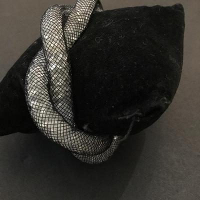 Black mesh, loose, crystal braided magnetic bracelet