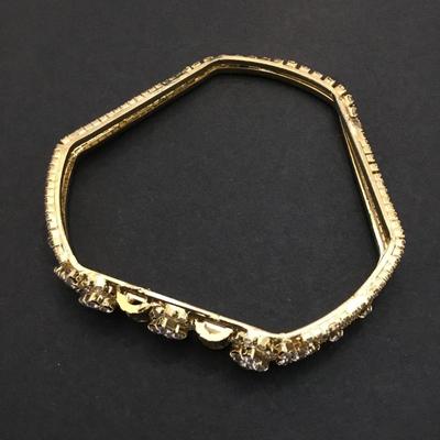 Beautiful Gold, toned rhinestone octagon shaped bracelet