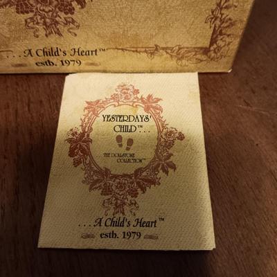 4 COLLECTIBLE FIGURES