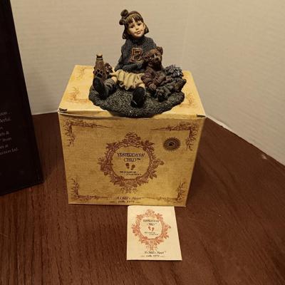 4 COLLECTIBLE FIGURES