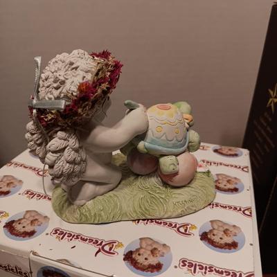 3 COLLECTIBLE FIGURES