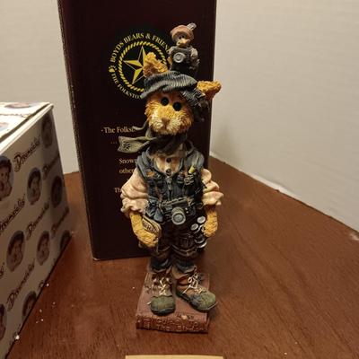 3 COLLECTIBLE FIGURES