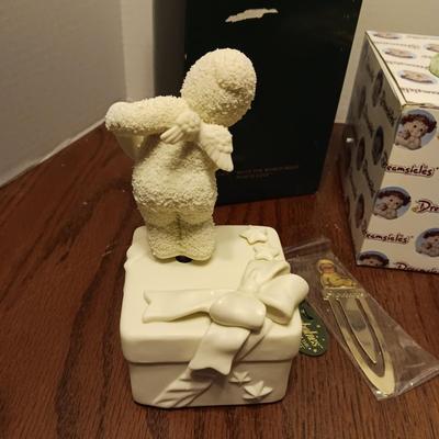 3 COLLECTIBLE FIGURES