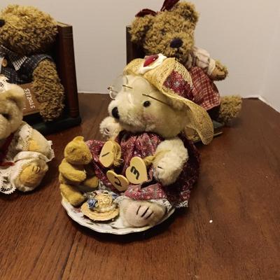 TEDDY BEAR BOOKENDS AND 2 OTHERS