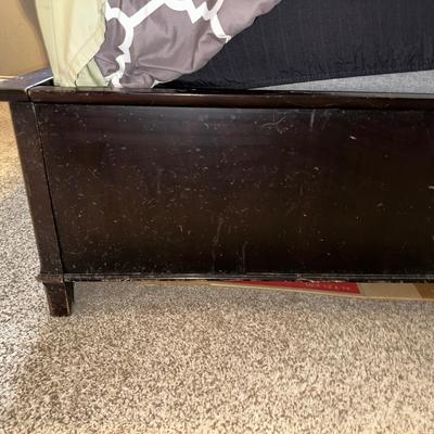 QUEEN SIZE BED FRAME WITH DRAWERS
