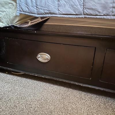 QUEEN SIZE BED FRAME WITH DRAWERS