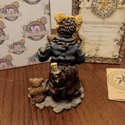 3 COLLECTIBLE FIGURES