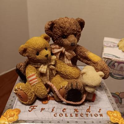 3 COLLECTIBLE FIGURES