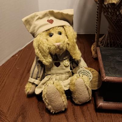 BOYDS BEARS AND MORE