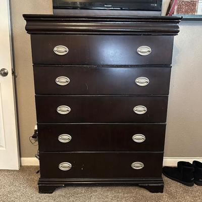 RIVERS EDGE 5 DRAWER DRESSER