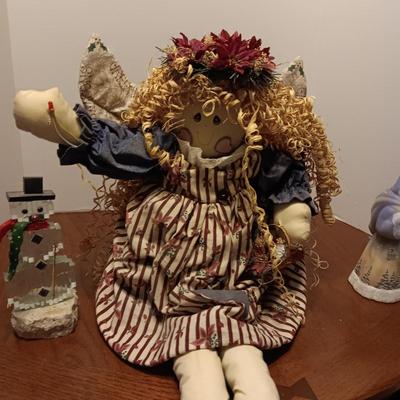 FENTON SANTA AND MORE