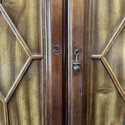 ARMOIRE WITH 4 DRAWERS AND 2 SHELVES